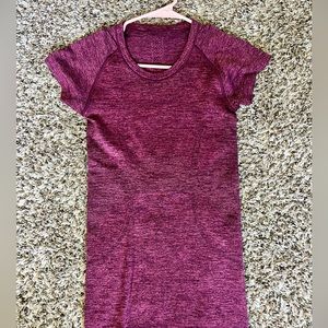 Burgundy/maroon Lulu top
